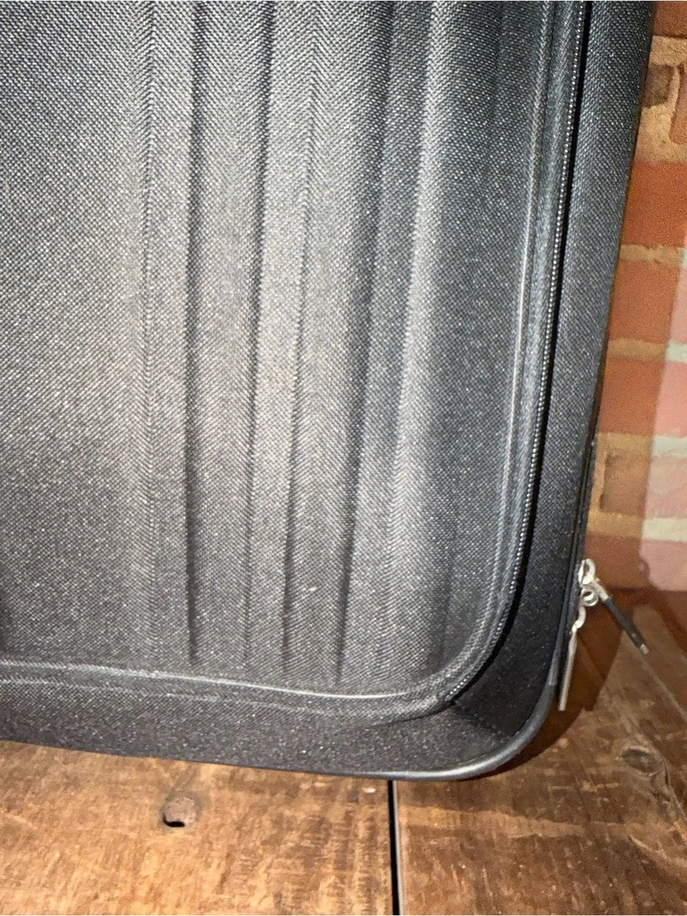 Jeep Black Upright Rolling Suitcase with Telescoping Handle